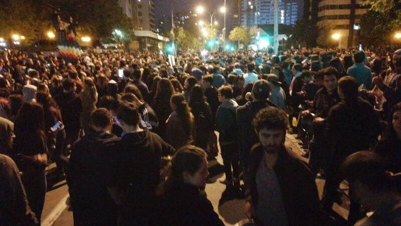 Concentración nocturna en Santiago
