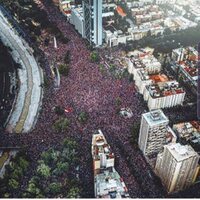 https://archivo-arde.s3-sa-east-1.amazonaws.com/Cuerpo y protesta 2019/f0a861ea-0c9f-4c26-b7a5-360b4b2ddb0e.jpg